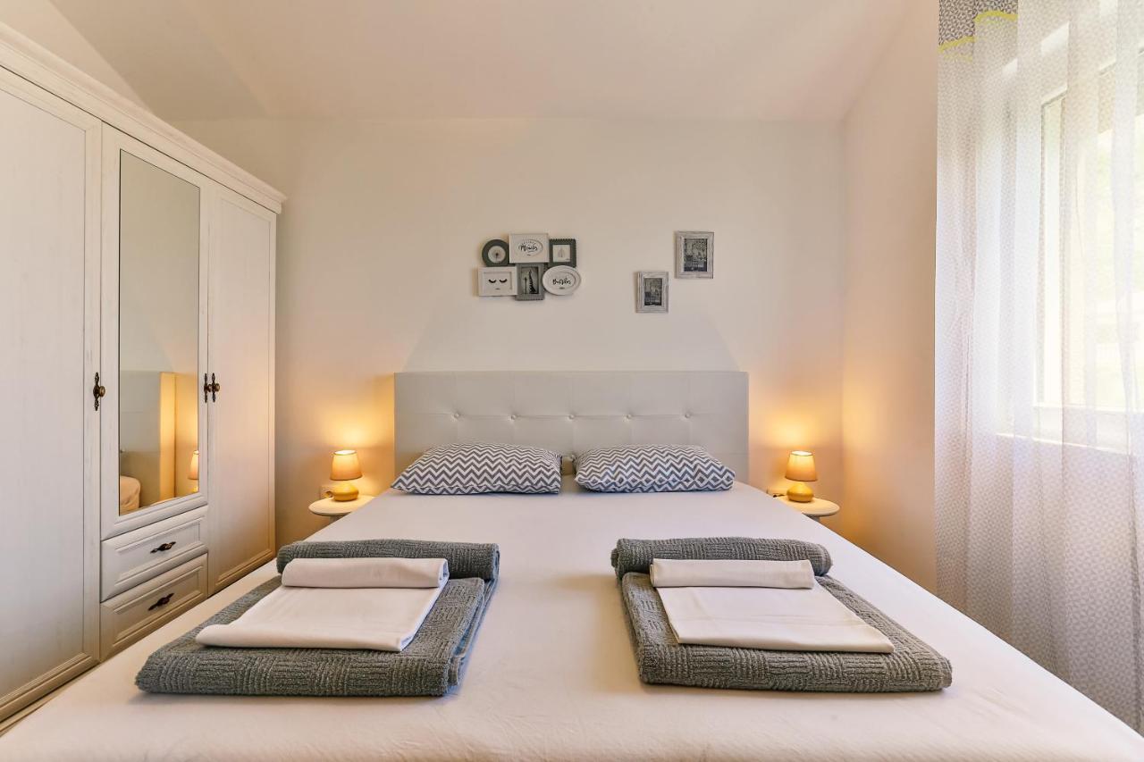 Apartmani Visum Ilha Sveti Stefan Exterior foto